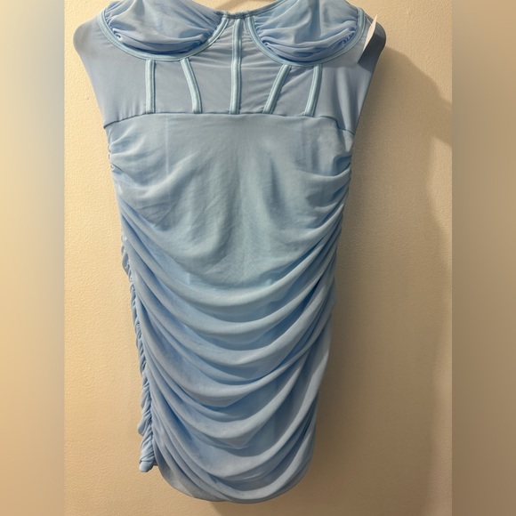 Ruched body con dress size L NWT - Picture 2 of 5